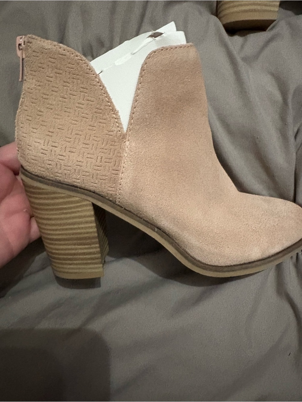 DV8 by Dolce Vita Shai Light Pink Suede Heeled Booties Size 7.5 - Picture 4 of 8